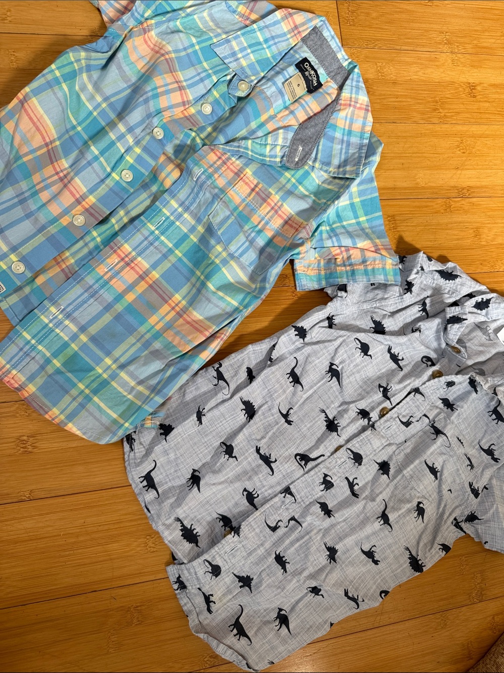 2 boys button down short sleeve shirts size 6